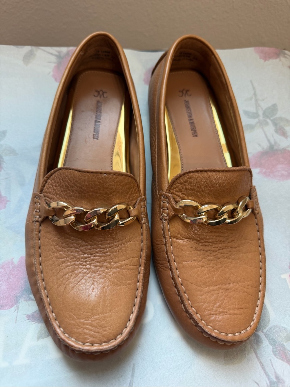 Johnston & Murphy Women's Caramel Leather Chain-Trim Loafers✨8✨